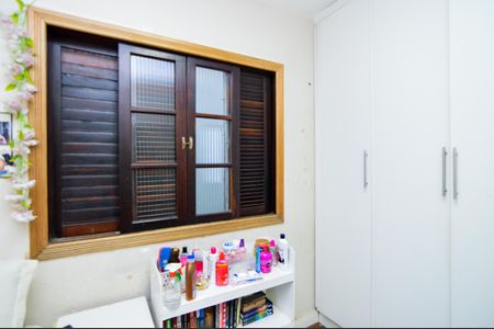 Casa à venda com 250m², 3 quartos e 5 vagasQuarto 2