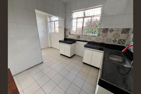 Cozinha de apartamento para alugar com 3 quartos, 88m² em Nova Vista, Belo Horizonte