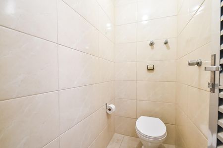 Apartamento à venda com 73m², 2 quartos e 1 vaga Apartamento à venda com 73m², 2 quartos e 1 vagaBanheiro de serviço