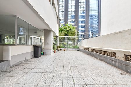 Apartamento à venda com 73m², 2 quartos e 1 vaga Apartamento à venda com 73m², 2 quartos e 1 vagaÁrea comum