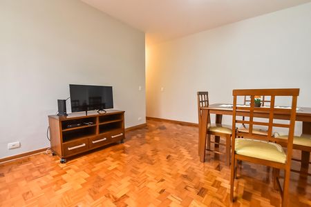 Apartamento à venda com 73m², 2 quartos e 1 vaga Apartamento à venda com 73m², 2 quartos e 1 vagaSala