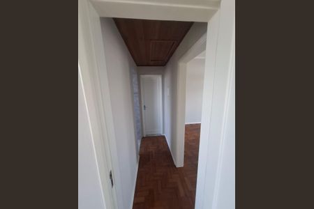 Apartamento à venda com 68m², 2 quartos e sem vagaCorredor