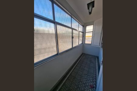 Apartamento à venda com 68m², 2 quartos e sem vagaCorredor