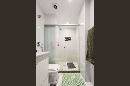 Apartamento à venda com 86m², 2 quartos e 1 vaga Apartamento à venda com 86m², 2 quartos e 1 vagaBanheiro