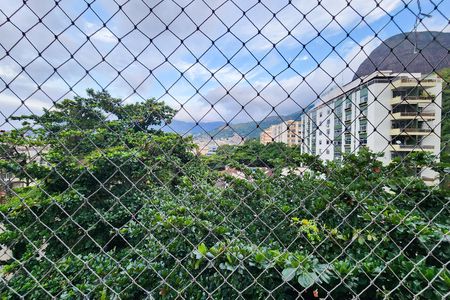 Apartamento à venda com 86m², 2 quartos e 1 vaga Apartamento à venda com 86m², 2 quartos e 1 vagaVista