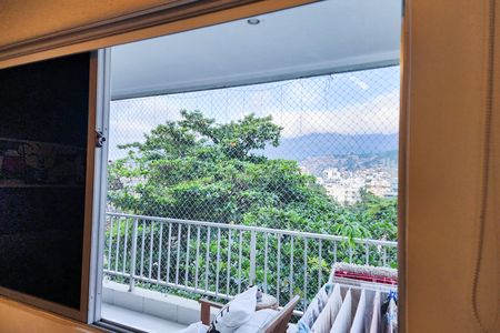 Apartamento à venda com 86m², 2 quartos e 1 vaga Apartamento à venda com 86m², 2 quartos e 1 vagaVista do Quarto 1