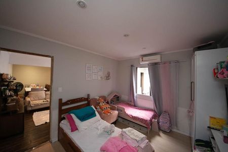 Casa à venda com 160m², 3 quartos e 2 vagas