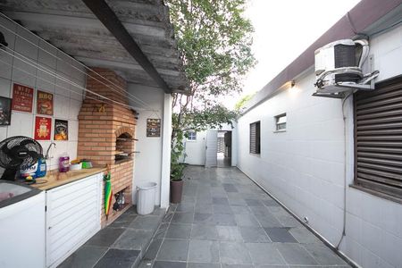 Casa à venda com 160m², 3 quartos e 2 vagas