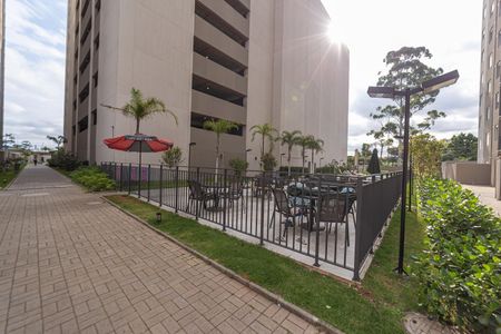 Casa para alugar com 57m², 2 quartos e 1 vagaÁrea comum - Piscina