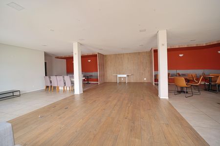 Casa para alugar com 57m², 2 quartos e 1 vagaÁrea comum - Salão de festas