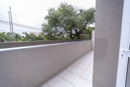 Casa para alugar com 57m², 2 quartos e 1 vagaVaranda