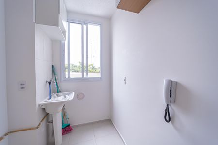 Casa para alugar com 57m², 2 quartos e 1 vagaÁrea de Serviço