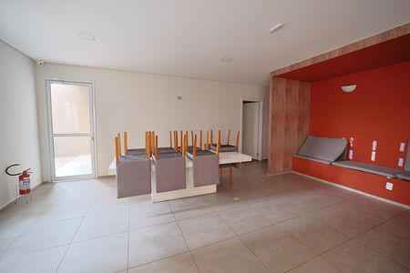 Casa para alugar com 57m², 2 quartos e 1 vagaÁrea comum - Salão de festas