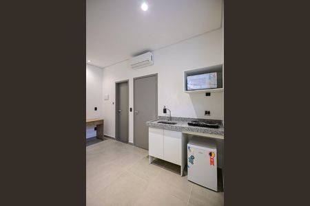 Cozinha de kitnet/studio para alugar com 1 quarto, 18m² em Lapa de Baixo, São Paulo