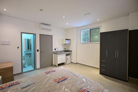 Sala/Quarto de kitnet/studio para alugar com 1 quarto, 18m² em Lapa de Baixo, São Paulo