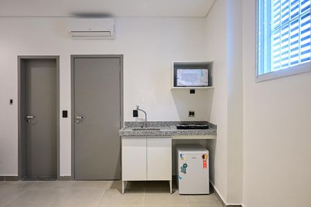 Cozinha de kitnet/studio para alugar com 1 quarto, 18m² em Lapa de Baixo, São Paulo