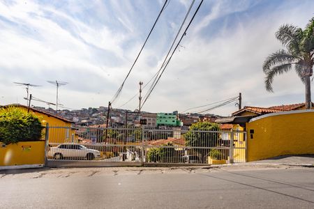 Casa de condomínio à venda com 320m², 2 quartos e 2 vagasFachada 