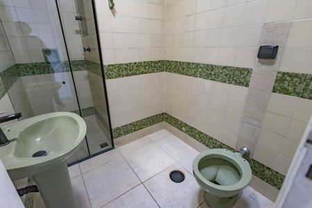 Casa de condomínio à venda com 320m², 2 quartos e 2 vagasBanheiro 