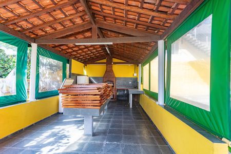 Casa de condomínio à venda com 320m², 2 quartos e 2 vagasÁrea comum - Churrasqueira