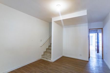 Sala de casa de condomínio à venda com 2 quartos, 320m² em Vila Clara, São Paulo