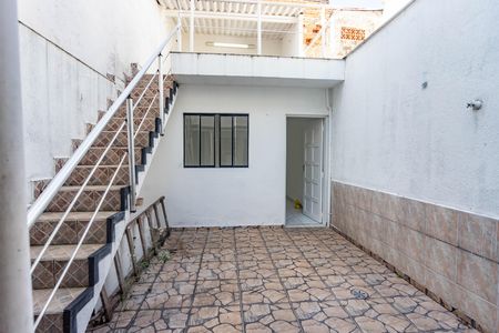 Casa de condomínio à venda com 320m², 2 quartos e 2 vagasQuintal 