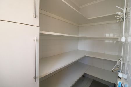 Apartamento à venda com 85m², 2 quartos e 2 vagasDespensa