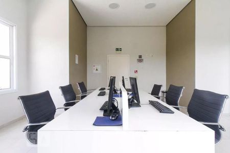 Apartamento à venda com 85m², 2 quartos e 2 vagas Apartamento à venda com 85m², 2 quartos e 2 vagasOffice