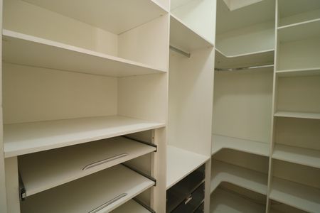 Apartamento à venda com 85m², 2 quartos e 2 vagasCloset