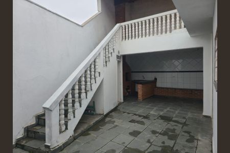Casa para alugar com 220m², 3 quartos e 4 vagas Casa para alugar com 220m², 3 quartos e 4 vagasChurrasqueira