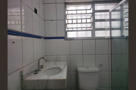 Casa para alugar com 220m², 3 quartos e 4 vagas Casa para alugar com 220m², 3 quartos e 4 vagasBanheiro da Suíte