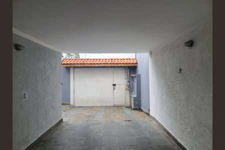 Casa para alugar com 220m², 3 quartos e 4 vagas Casa para alugar com 220m², 3 quartos e 4 vagasGaragem