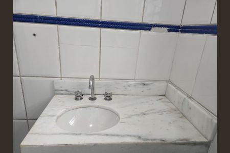 Casa para alugar com 220m², 3 quartos e 4 vagas Casa para alugar com 220m², 3 quartos e 4 vagasBanheiro da Suíte