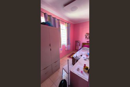 Casa à venda com 100m², 3 quartos e 1 vaga Casa à venda com 100m², 3 quartos e 1 vagaQuarto
