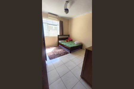 Casa à venda com 100m², 3 quartos e 1 vaga