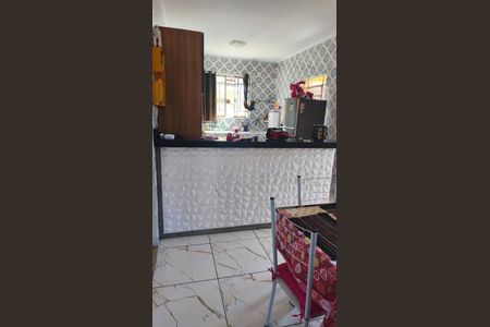 Casa à venda com 100m², 3 quartos e 1 vaga Casa à venda com 100m², 3 quartos e 1 vagaCozinha