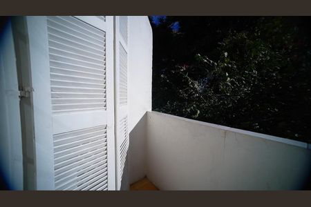 Apartamento à venda com 99m², 3 quartos e sem vaga Apartamento à venda com 99m², 3 quartos e sem vagaVaranda