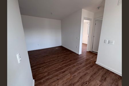 Sala de apartamento para alugar com 2 quartos, 46m² em Recreio dos Bandeirantes, Rio de Janeiro