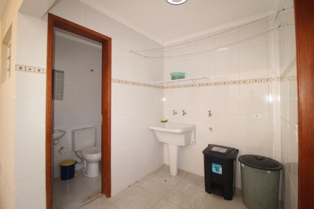 Casa à venda com 176m², 3 quartos e 2 vagasÁrea de Serviço