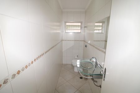 Casa à venda com 176m², 3 quartos e 2 vagasLavabo
