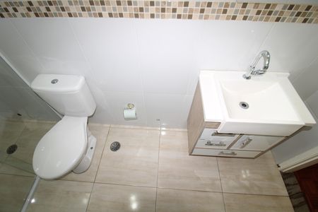 Casa à venda com 176m², 3 quartos e 2 vagasBanheiro