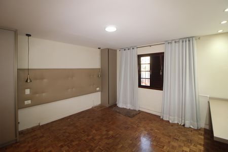 Casa à venda com 176m², 3 quartos e 2 vagasQuarto 1