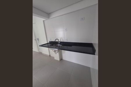Apartamento para alugar com 34m², 2 quartos e sem vaga