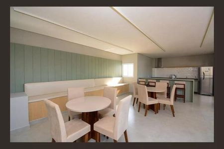 Apartamento à venda com 77m², 3 quartos e 2 vagas Apartamento à venda com 77m², 3 quartos e 2 vagasÁrea comum - Salão de festas