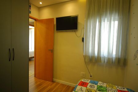 Apartamento à venda com 77m², 3 quartos e 2 vagasQuarto 3 