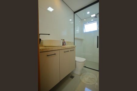 Apartamento à venda com 77m², 3 quartos e 2 vagasBanheiro da Suíte 