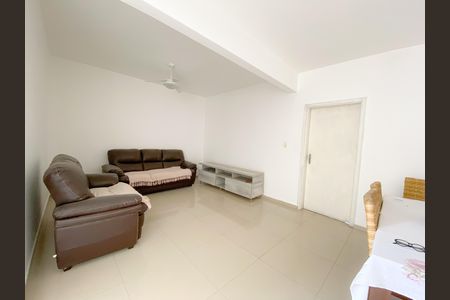Apartamento à venda com 65m², 1 quarto e 1 vagaSala