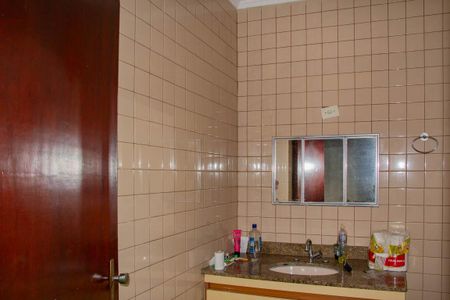 Banheiro de casa à venda com 3 quartos, 260m² em Jardim Tiete, São Paulo