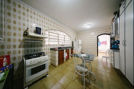 Casa à venda com 126m², 3 quartos e 2 vagas Casa à venda com 126m², 3 quartos e 2 vagasCozinha