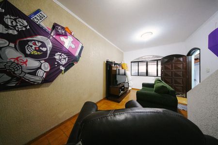 Casa à venda com 126m², 3 quartos e 2 vagas Casa à venda com 126m², 3 quartos e 2 vagasSala