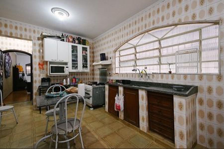 Casa à venda com 126m², 3 quartos e 2 vagas Casa à venda com 126m², 3 quartos e 2 vagasCozinha